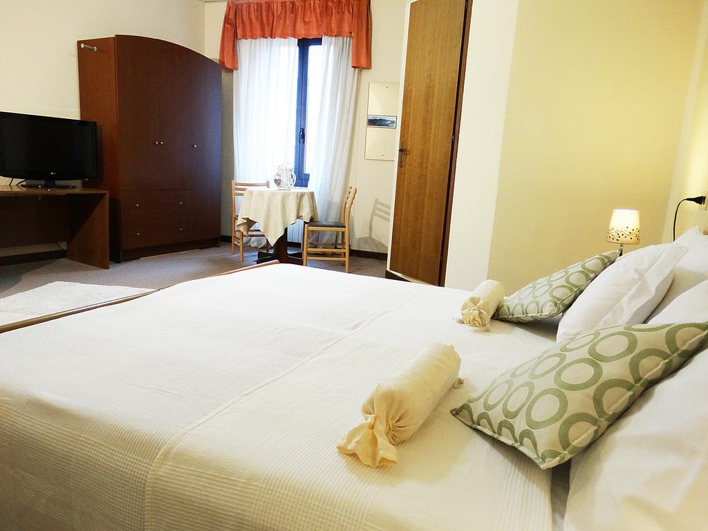 Hotel Milano Iseo Exterior foto